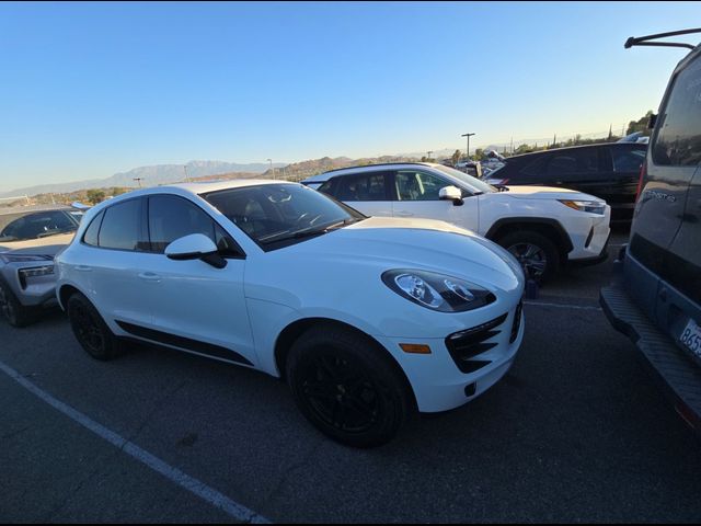 2017 Porsche Macan Base