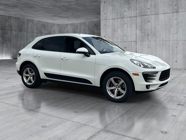 2017 Porsche Macan Base