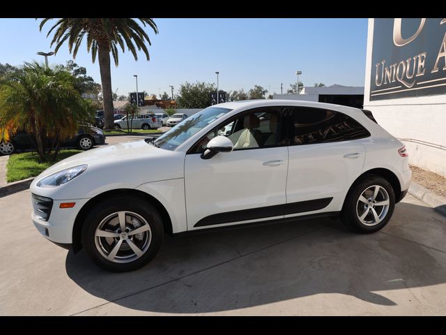 2017 Porsche Macan Base