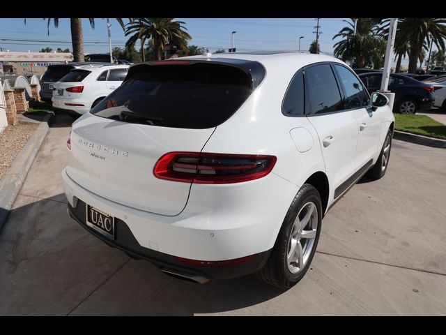 2017 Porsche Macan Base