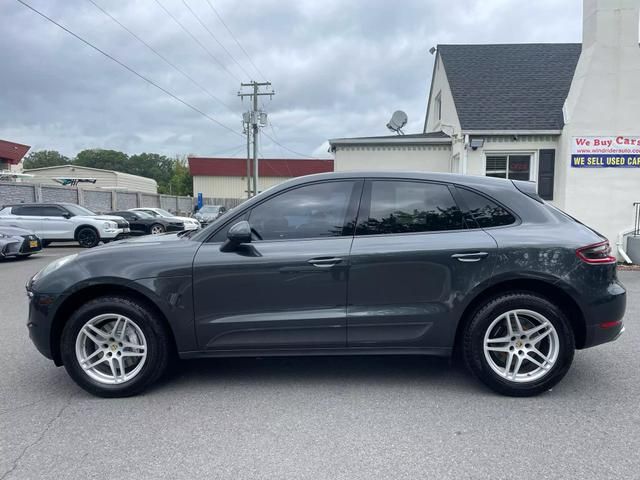 2017 Porsche Macan Base