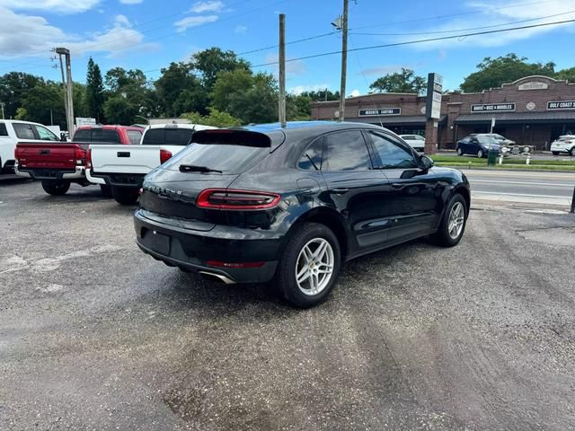 2017 Porsche Macan Base