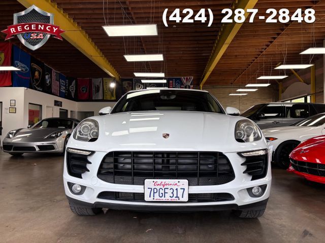 2017 Porsche Macan Base