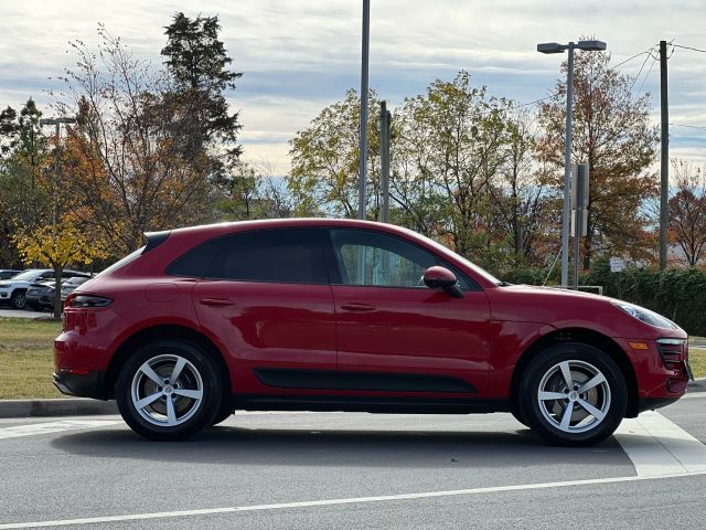 2017 Porsche Macan Base