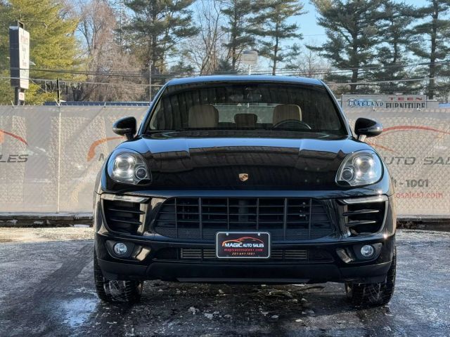 2017 Porsche Macan Base