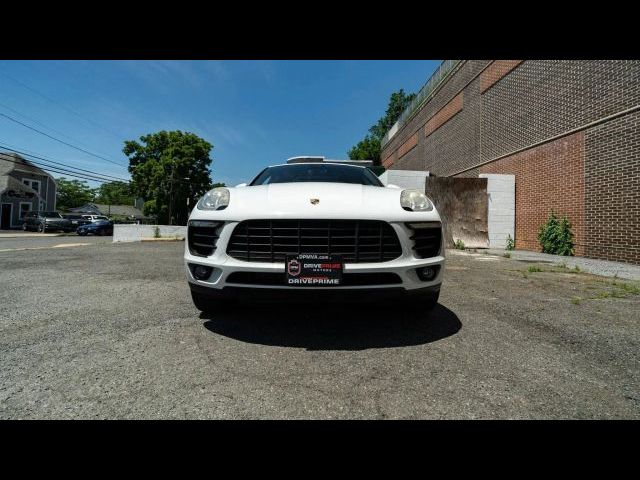 2017 Porsche Macan Base
