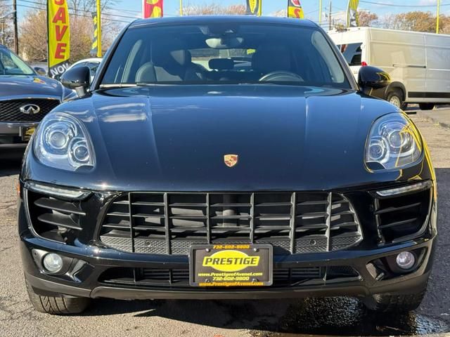 2017 Porsche Macan Base