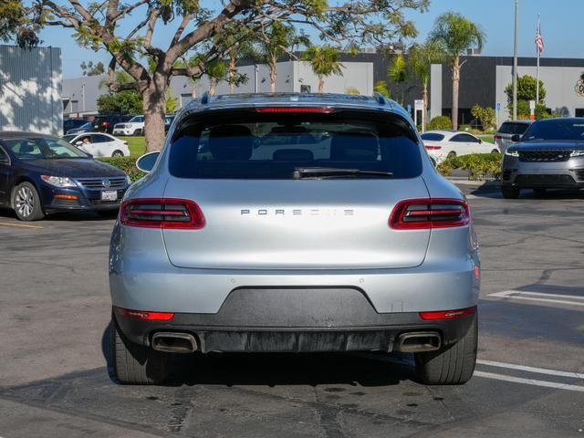 2017 Porsche Macan Base