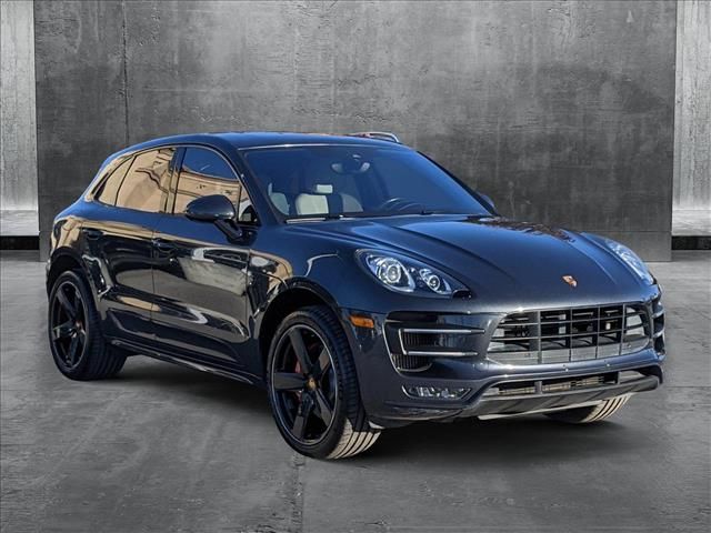 2017 Porsche Macan Turbo