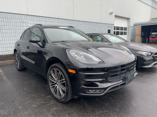 2017 Porsche Macan Turbo