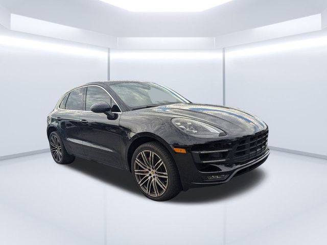 2017 Porsche Macan Turbo