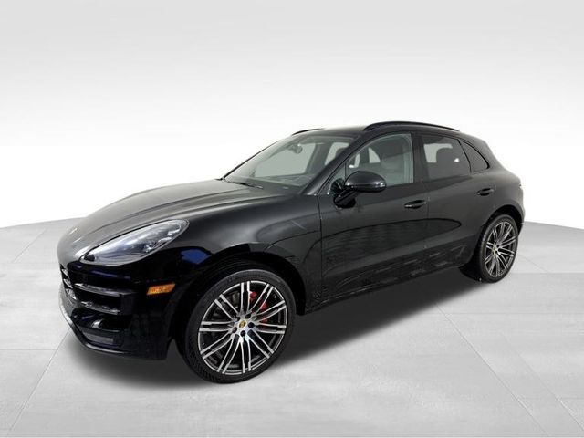 2017 Porsche Macan Turbo