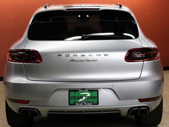 2017 Porsche Macan Turbo