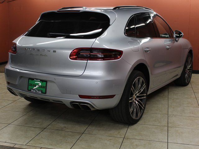 2017 Porsche Macan Turbo