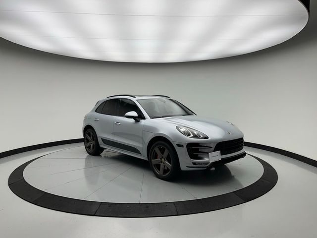 2017 Porsche Macan Turbo