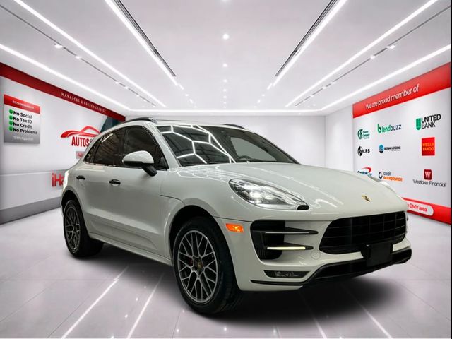2017 Porsche Macan Turbo