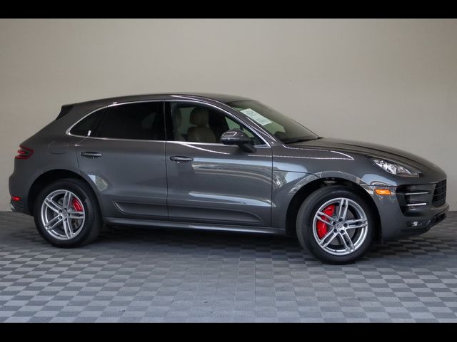 2017 Porsche Macan Turbo