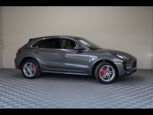 2017 Porsche Macan Turbo