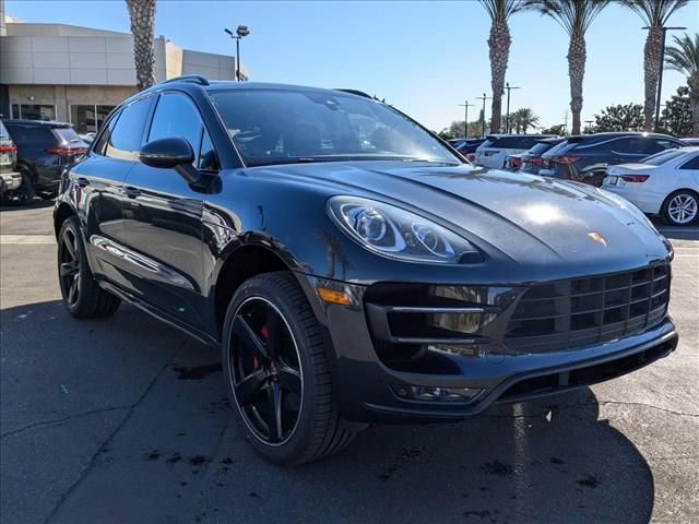 2017 Porsche Macan Turbo