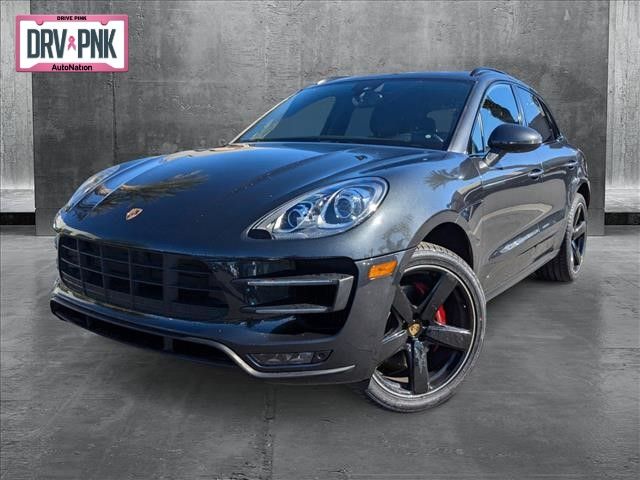 2017 Porsche Macan Turbo