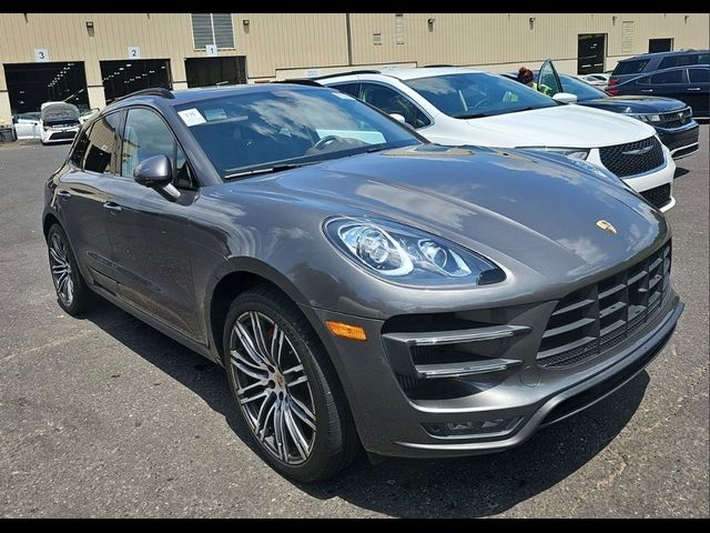 2017 Porsche Macan Turbo