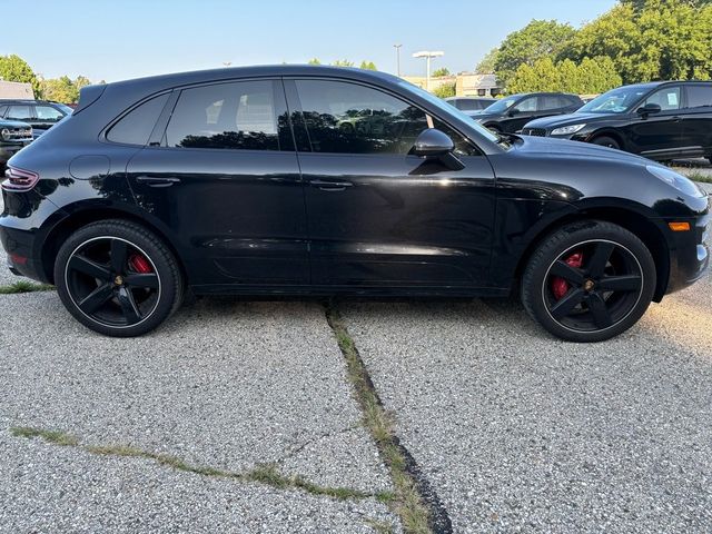 2017 Porsche Macan Turbo