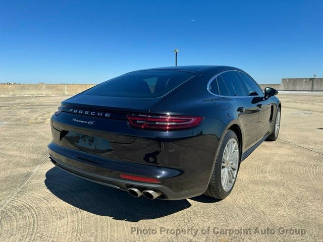 2017 Porsche Panamera 4S