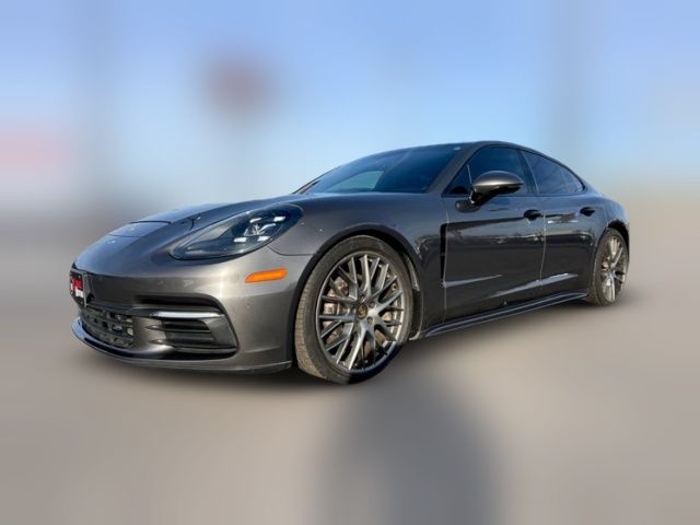 2017 Porsche Panamera 4