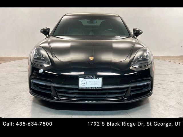 2017 Porsche Panamera 4