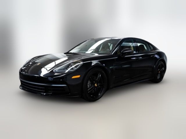 2017 Porsche Panamera 4