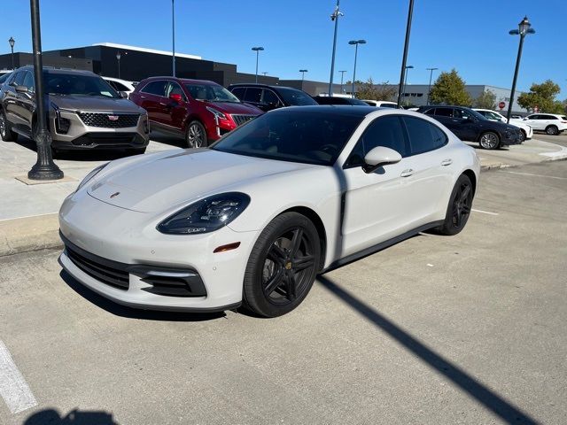 2017 Porsche Panamera 4