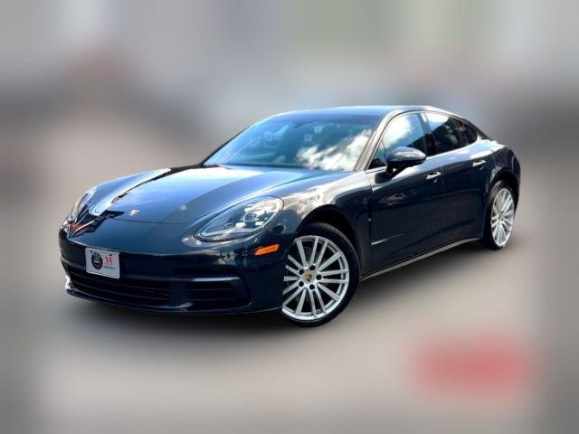 2017 Porsche Panamera 4