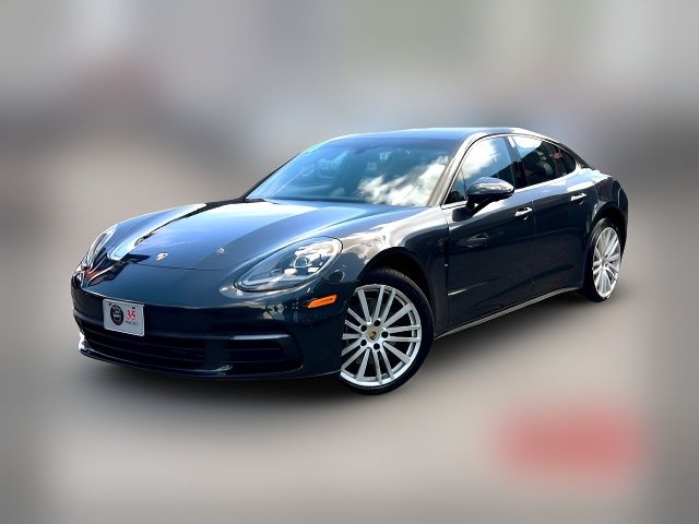 2017 Porsche Panamera 4