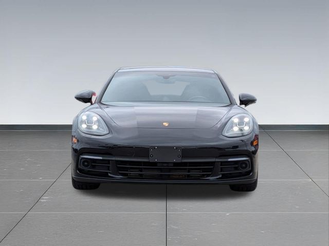 2017 Porsche Panamera 4