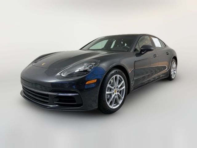 2017 Porsche Panamera 4