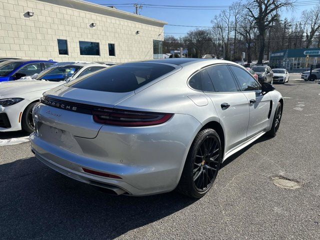 2017 Porsche Panamera 4