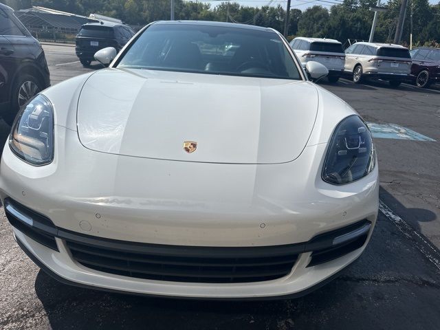 2017 Porsche Panamera 4