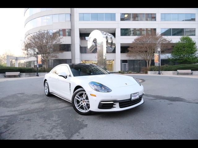 2017 Porsche Panamera 4