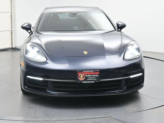 2017 Porsche Panamera 4S