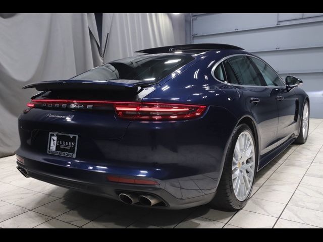 2017 Porsche Panamera 4S