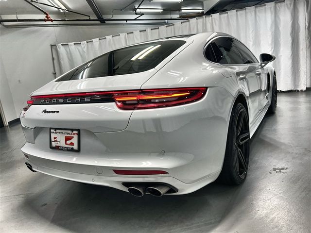 2017 Porsche Panamera 4S