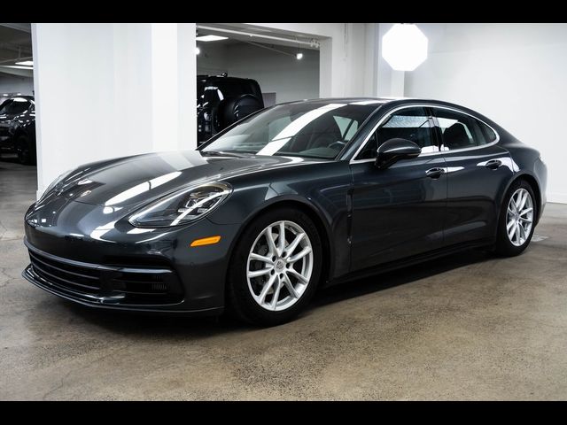 2017 Porsche Panamera 4S