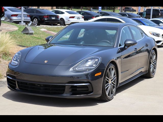 2017 Porsche Panamera 4S