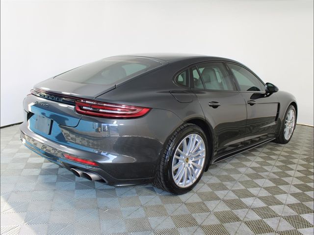 2017 Porsche Panamera 4S