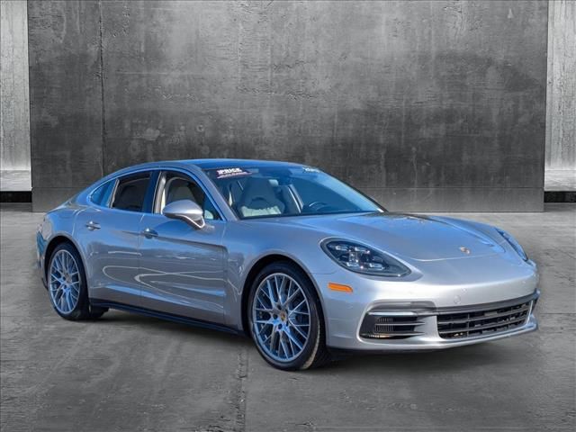 2017 Porsche Panamera 4S