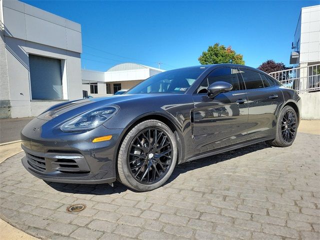 2017 Porsche Panamera 4S