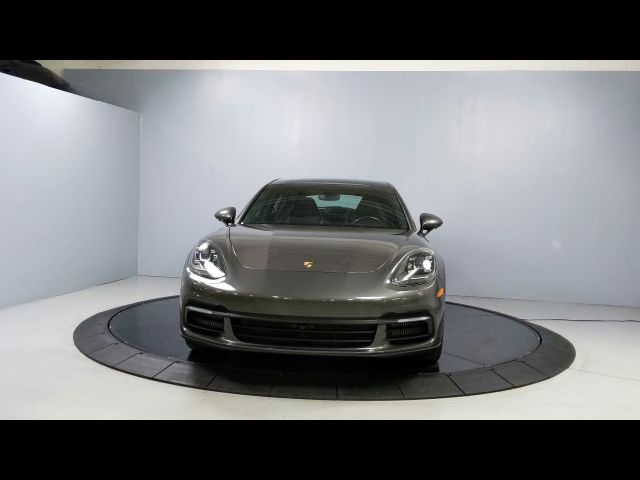 2017 Porsche Panamera 4S