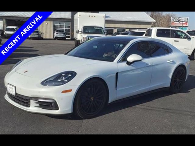 2017 Porsche Panamera 4S