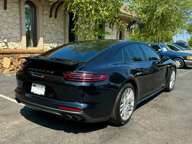 2017 Porsche Panamera 4S