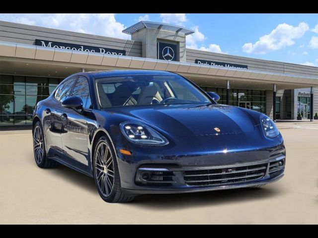 2017 Porsche Panamera 4S